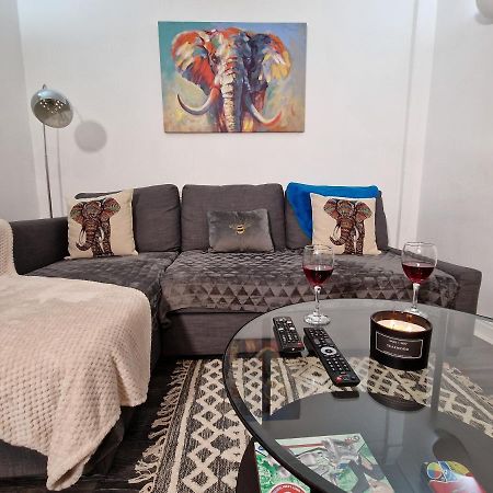 Spacious & Comfy Home- Very Close To Nec Birmingham ,Hs2 & Airport- Perfect For Contractors & Groups- Free Parking & Fast Wifi Marston Green Zewnętrze zdjęcie