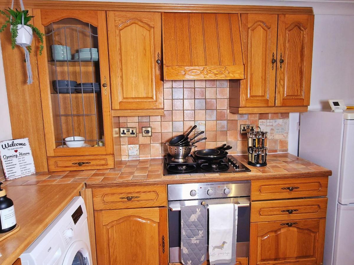 Spacious & Comfy Home- Very Close To Nec Birmingham ,Hs2 & Airport- Perfect For Contractors & Groups- Free Parking & Fast Wifi Marston Green Zewnętrze zdjęcie