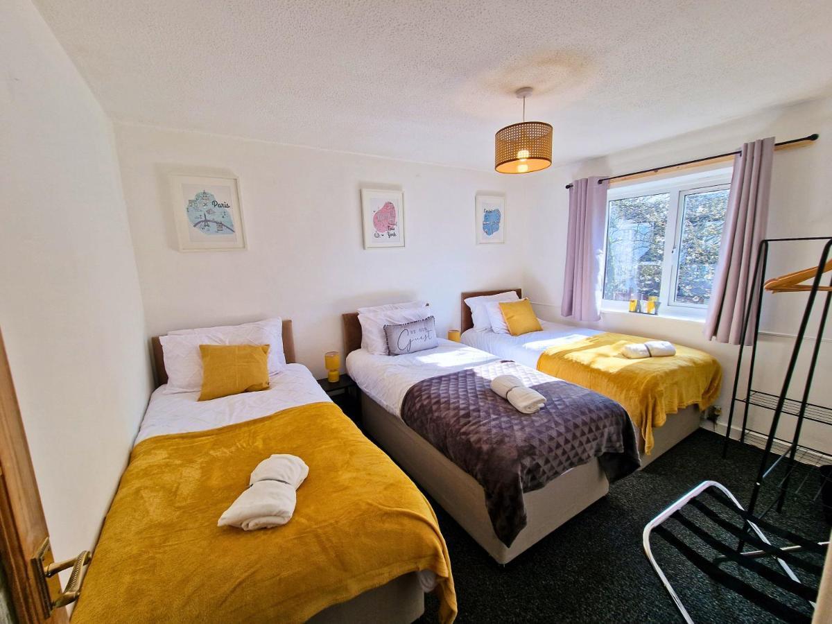 Spacious & Comfy Home- Very Close To Nec Birmingham ,Hs2 & Airport- Perfect For Contractors & Groups- Free Parking & Fast Wifi Marston Green Zewnętrze zdjęcie